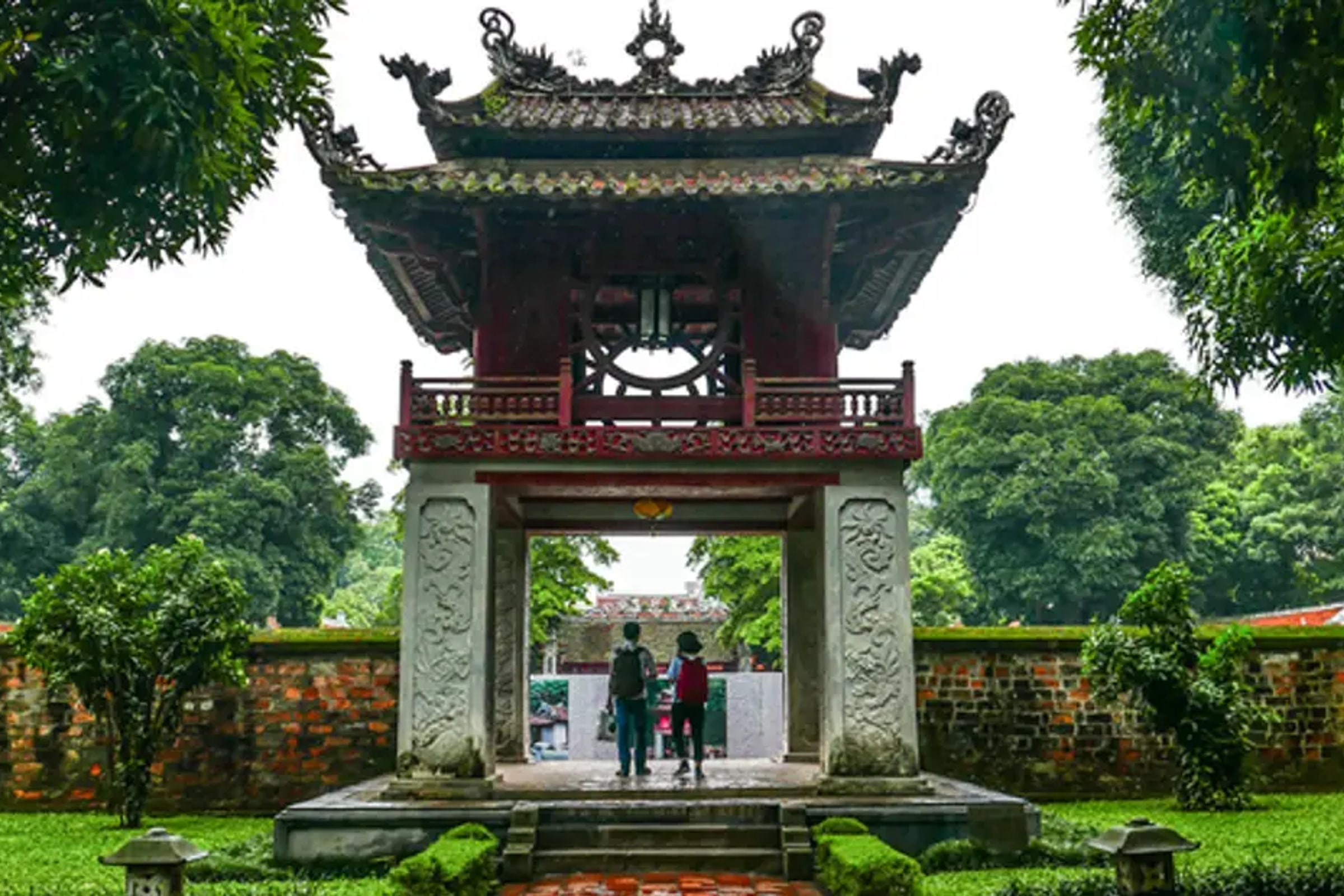 Small Group Half-day Tour at Hanoi City with Temple and Mausoleum